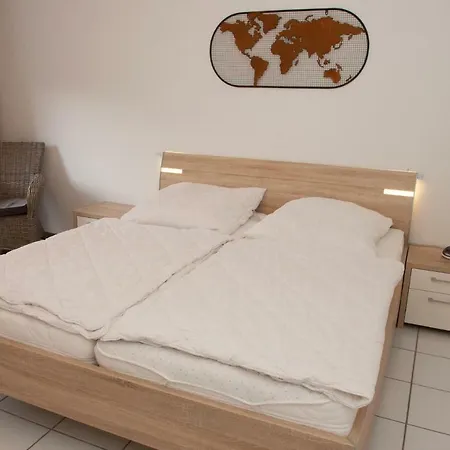 Apartment 50140... *